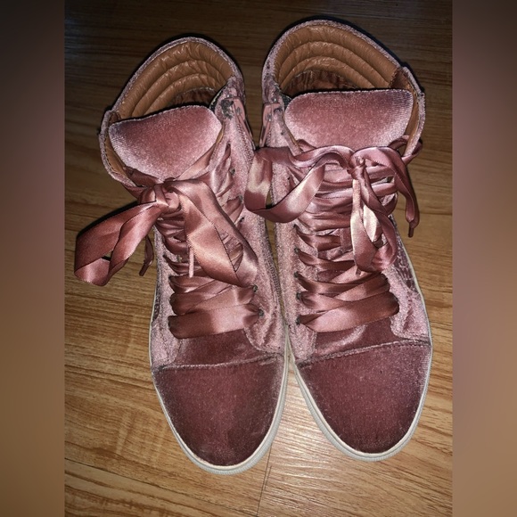 Steve Madden Shoes size 8 - Picture 14 of 15